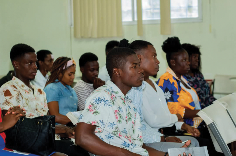 Deuxième phase du concours de poésie Prix Gade-Ayiti 2024